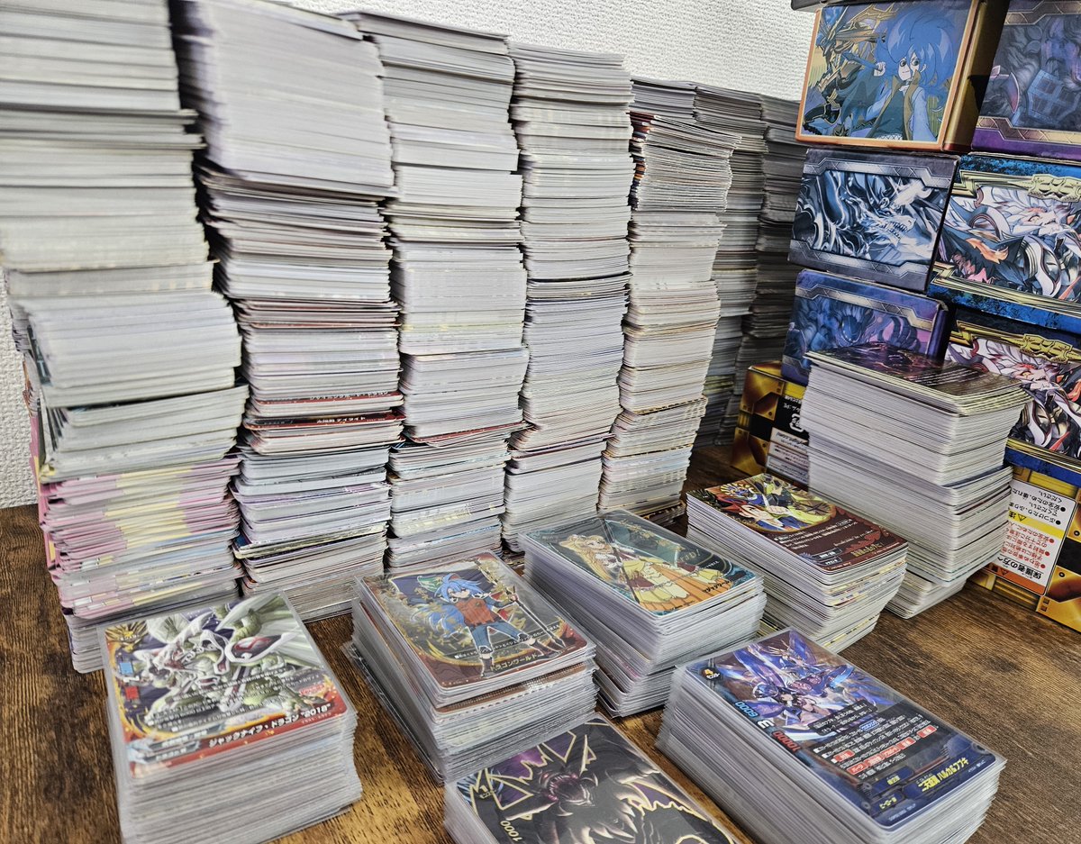 フューチャーカード バディファイト 大量まとめ売り 約2000枚 バディファイトカード 大量まとめ売り フューチャーカード バディ