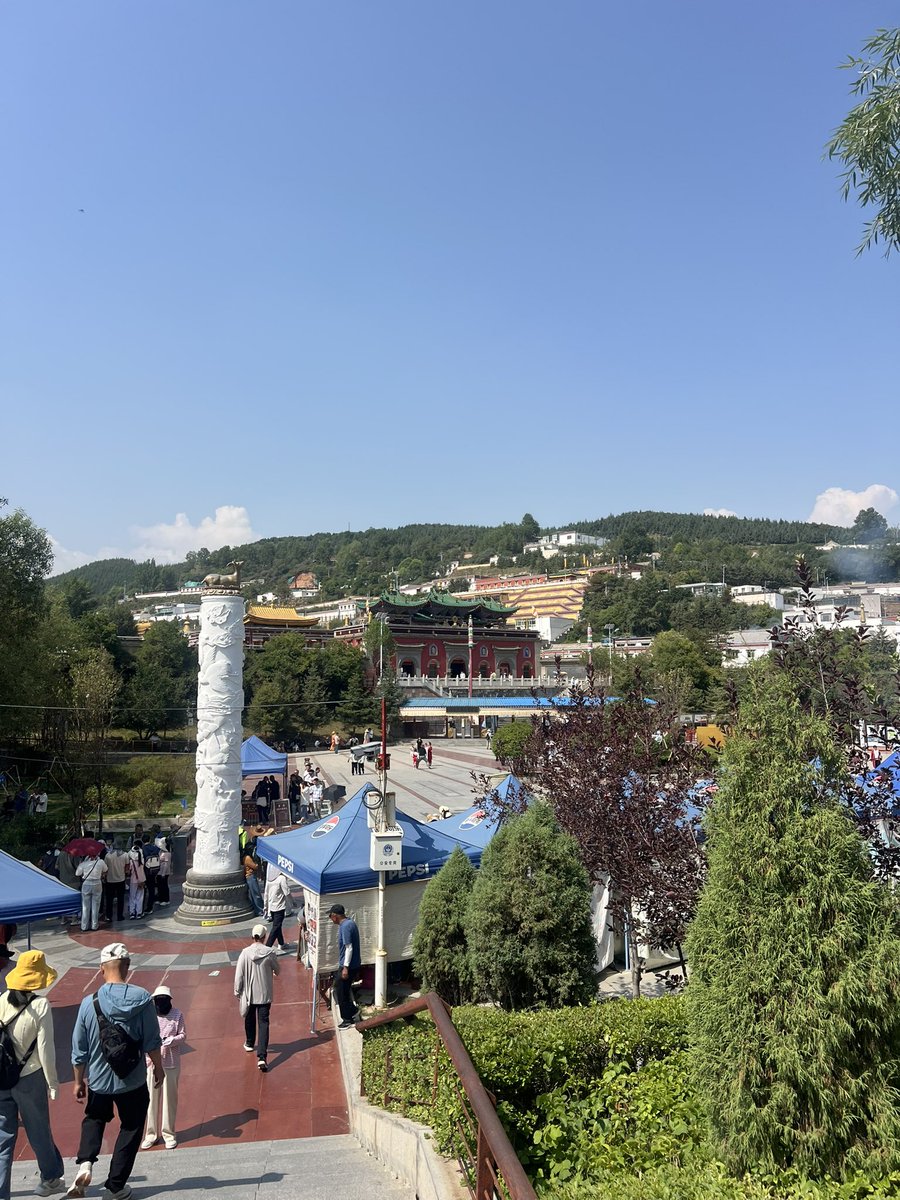 Zpp1111Zp's tweet photo. 行程四千五百，游玩了一下青海湖和丹霞。好看。真好啊，可别对不住这如画江山！ https://t.co/LxhtyUqV1y