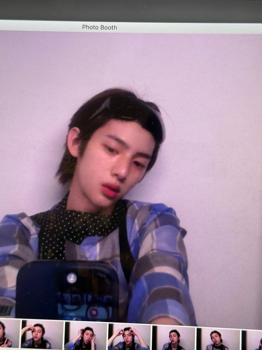 jjuhoouism's tweet photo. sumpah gua suka banget juju di foto ini…. CANTIK DAN CENTIL BANGET ANJR😭😭😭😭😭😭 https://t.co/NoriP6KYca