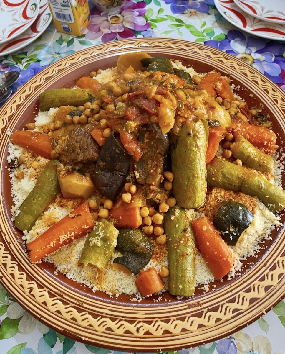 DrMedkhalil's tweet photo. Des que je pose un pied au Maroc, je deviens rebeu… la bonne bouffe me change 🇲🇦😮‍💨 https://t.co/0b9mZkD4NI