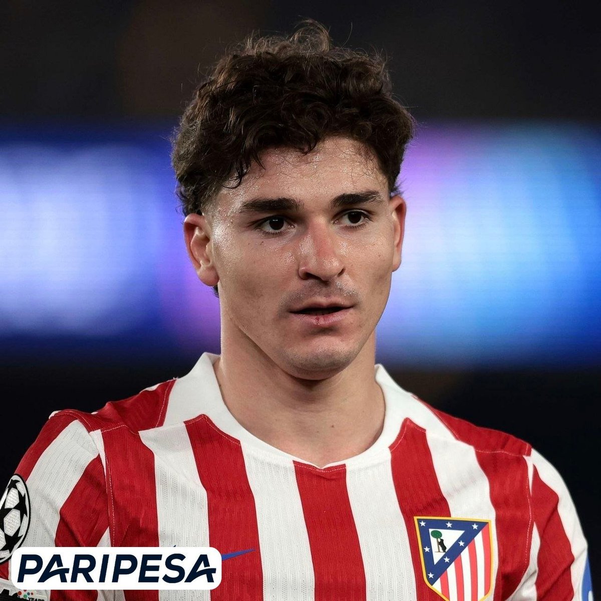 Lavozgalactica's tweet photo. Hace unos meses, el Real Madrid ofrecía €150M por un jugador que marcó 8 goles en 29 partidos de LaLiga. 💀

Ahora ficha a uno con 11 GOLES en 13 titularidades por solo €25M. 🤯

Negocio redondo. 🧠⚪️ https://t.co/LS3nZ3dlIn