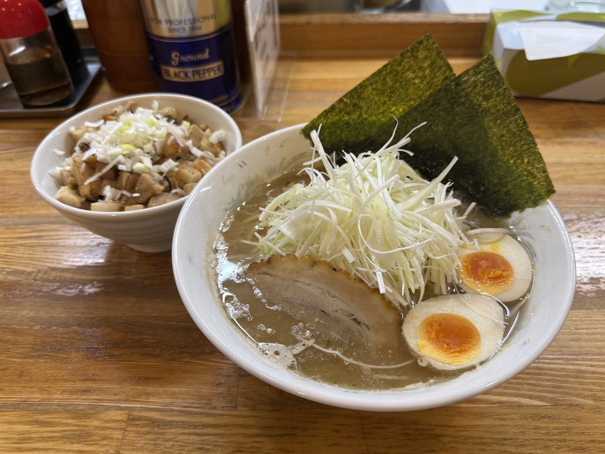 susuru_tv's tweet photo. 本日は62380円のラーメンとなりました。
うまい https://t.co/AXgAXU8W1e
