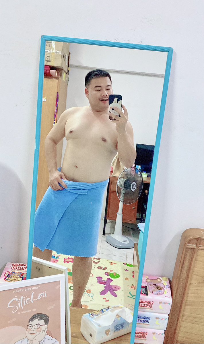 Sp8052203's tweet photo. วันหยุดสุดขีด 😛 #แม่บ้านพุงย้วย https://t.co/0BAoW9UkZW