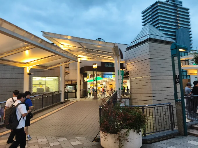 ruuuuri0909's tweet photo. 川越駅に着いたんだけど
遊ぶ予定だったXの人と連絡取れなくなった…🥺

#埼玉
#川越市 https://t.co/V9ynXGwa7L