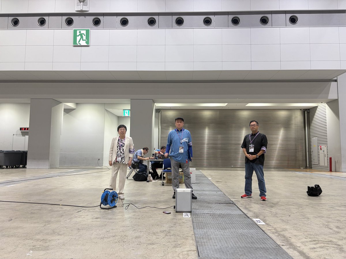 comiketofficial's tweet photo. コミックマーケット108全体反省会
南1ホールにて始まりました！
共同代表が会期を振り返ります。 https://t.co/CkhLoCUGLj