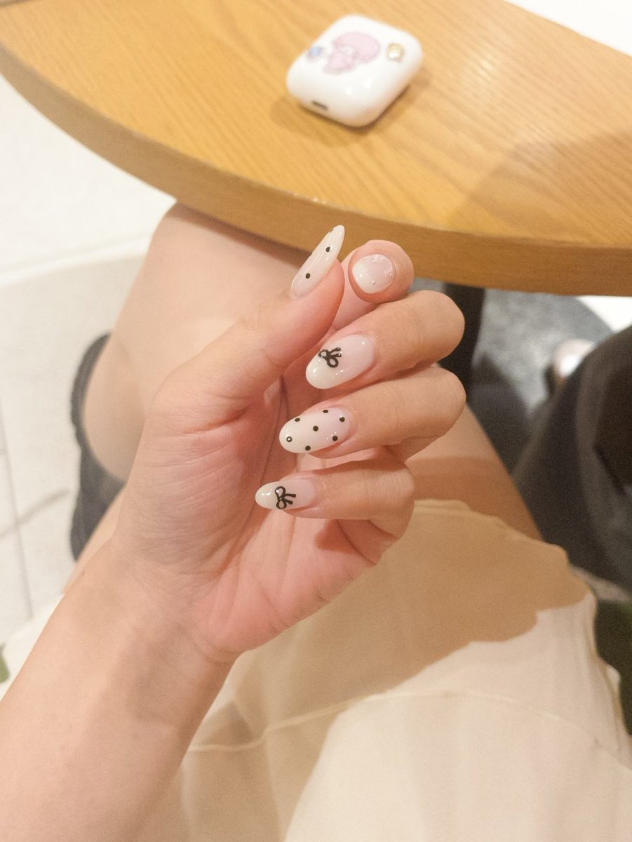 ohtofu_'s tweet photo. nail💕 https://t.co/23JYmHfkaN