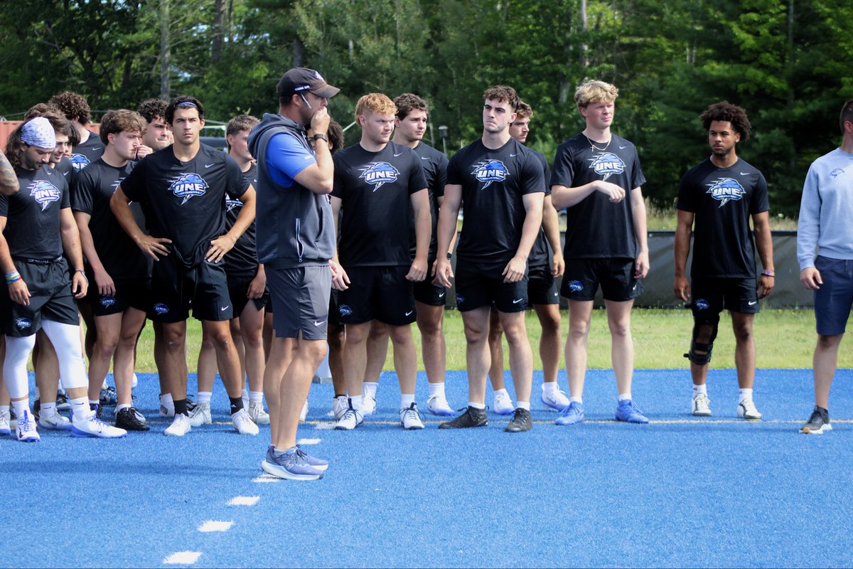 UNEfootball's tweet photo. Back to work.

#STG #FTF 🌩️ https://t.co/lmnmqIYBjl