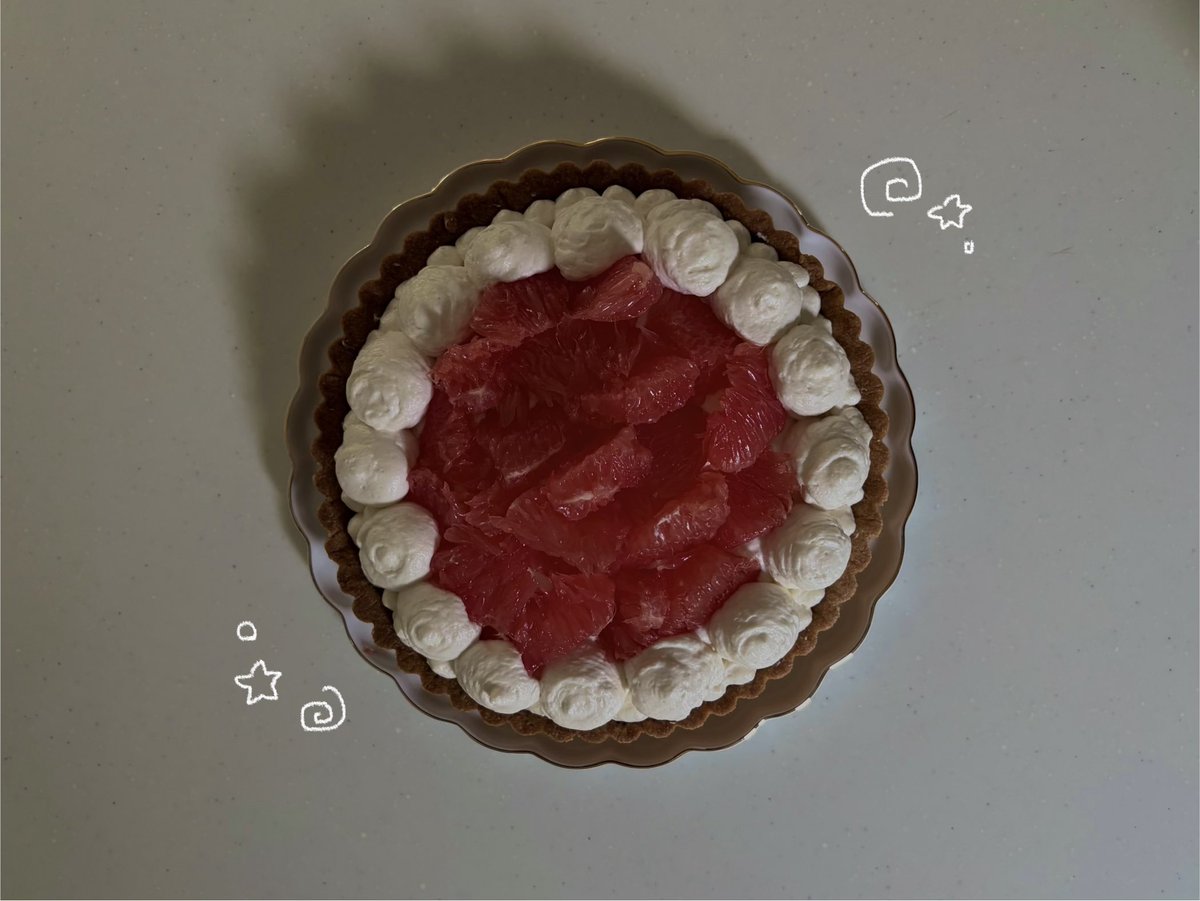 isluvs2's tweet photo. かき氷たべたし、プールも行ったし、フェスにも行って意外と夏満喫できたかも🫧♡
グレープフルーツタルト焼いて、美味しくて、就職する前から転職考えたレベル♩ https://t.co/jL9r4BC5vN