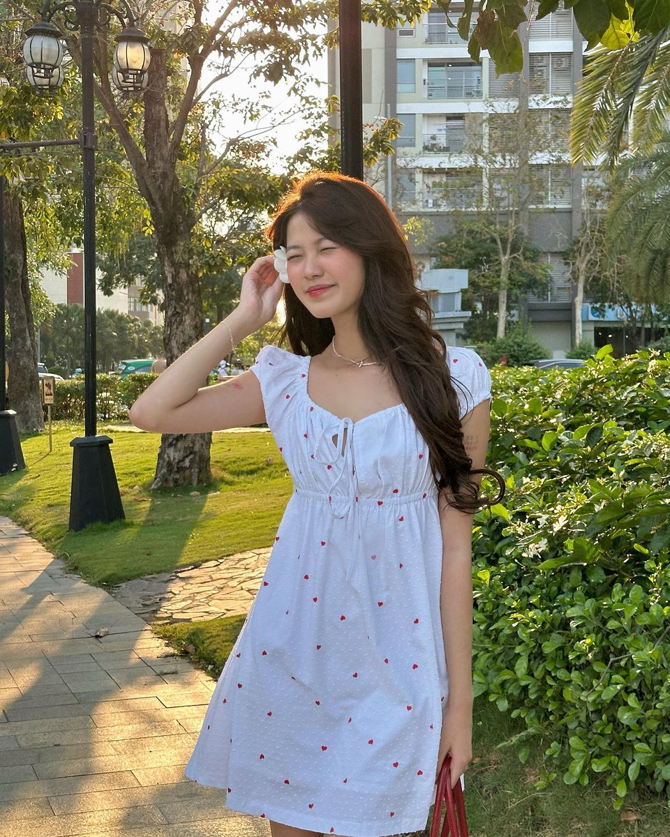 MariMoonie16's tweet photo. Wassup 🌍 Just dropping by to say: your journey matters—keep walking, keep growing. 🌟
YfSJ https://t.co/d2IUxfqe2C