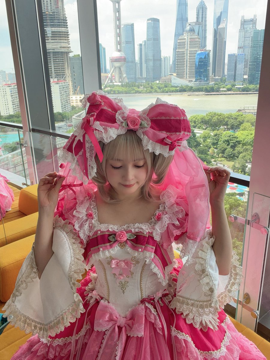 aokimisako's tweet photo. 金髪美沙子🎀 https://t.co/k9UsPW3MPh