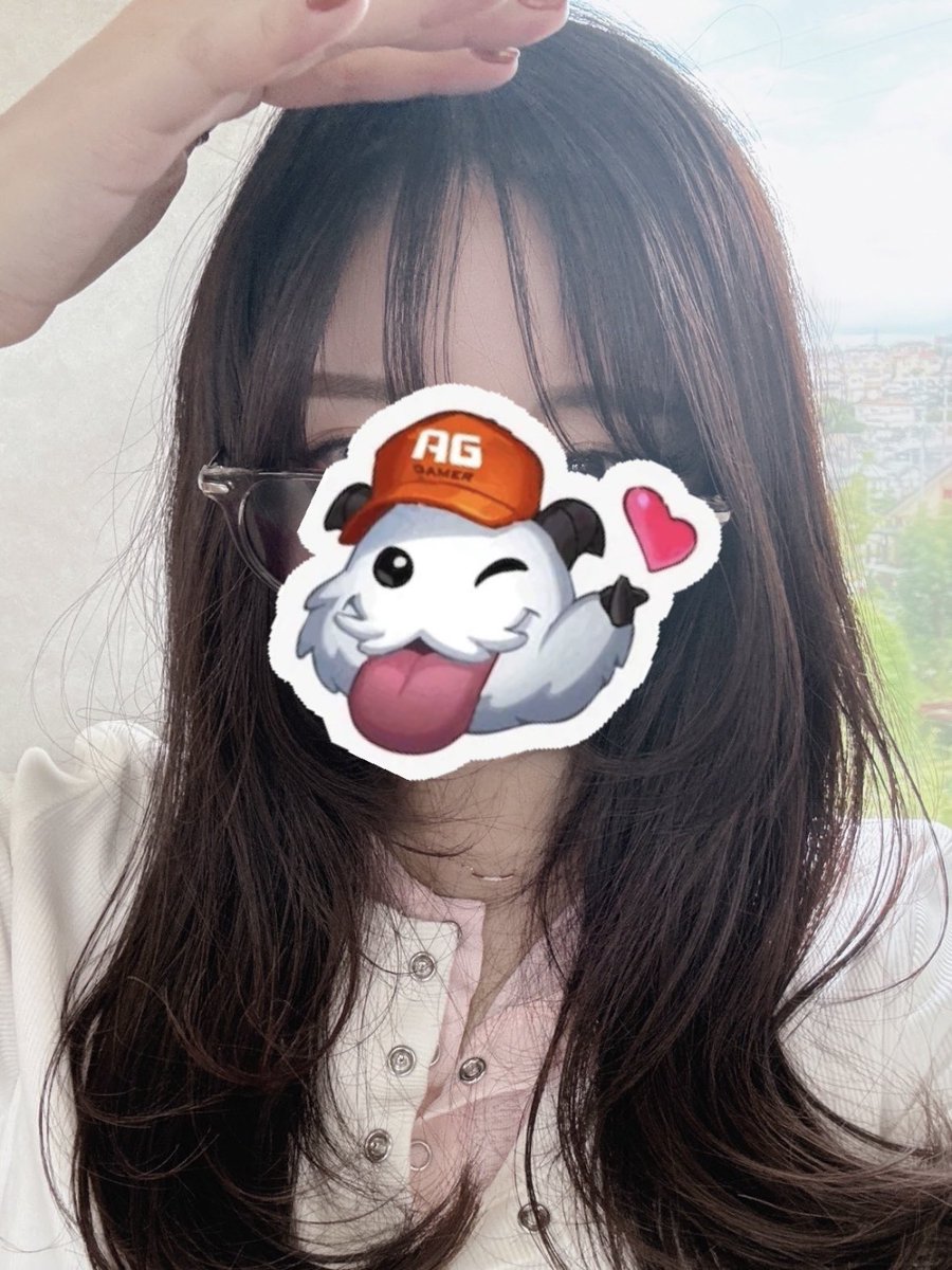 nnsvn_'s tweet photo. 髪の毛15㎝くらい切って久しぶりにレイヤー入れてもらった✂︎.✦ https://t.co/NeAyjAQIRJ