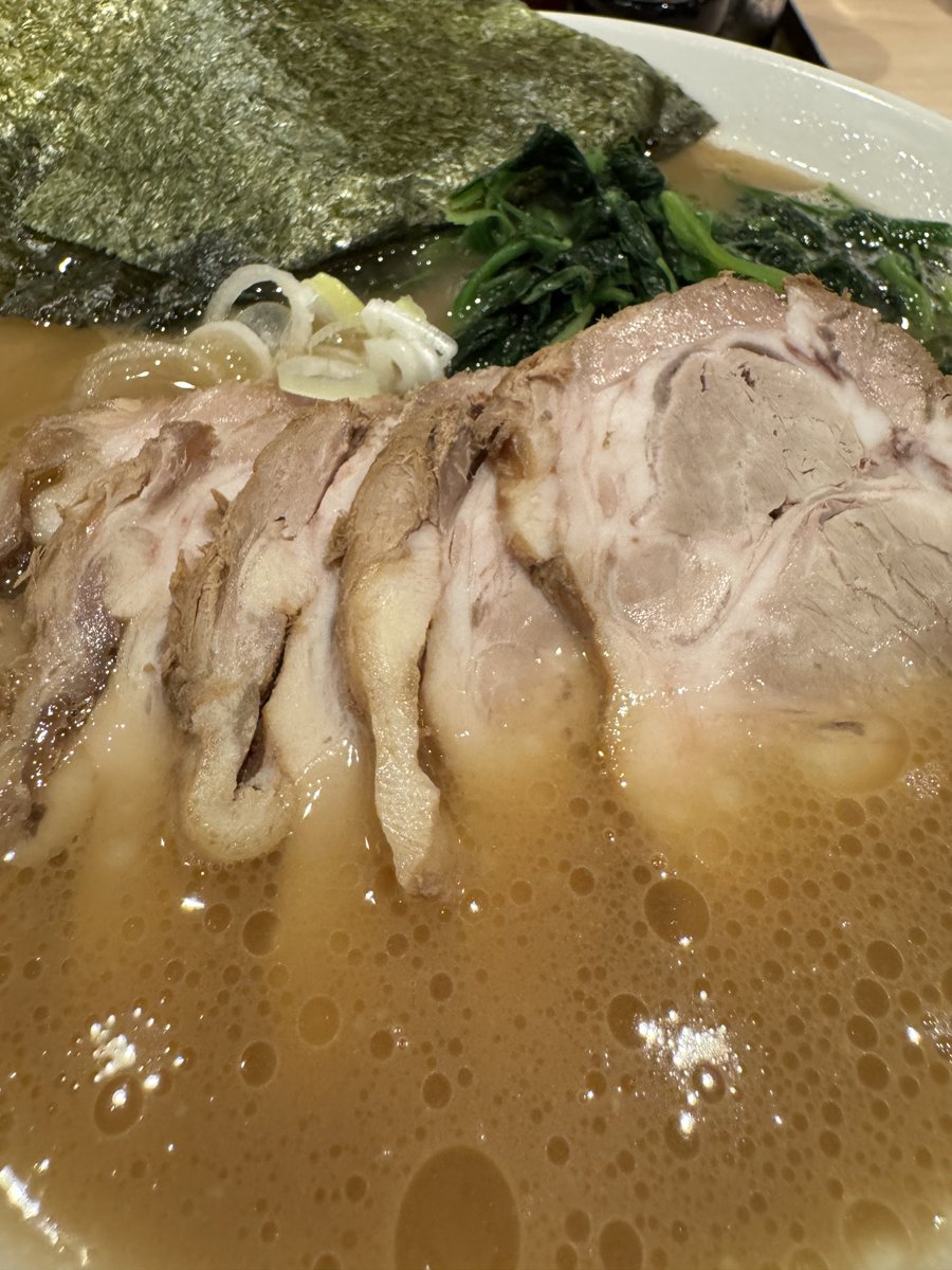 greenleft4100's tweet photo. 今日の🍜
これは背徳の味 https://t.co/yemguvMdXB