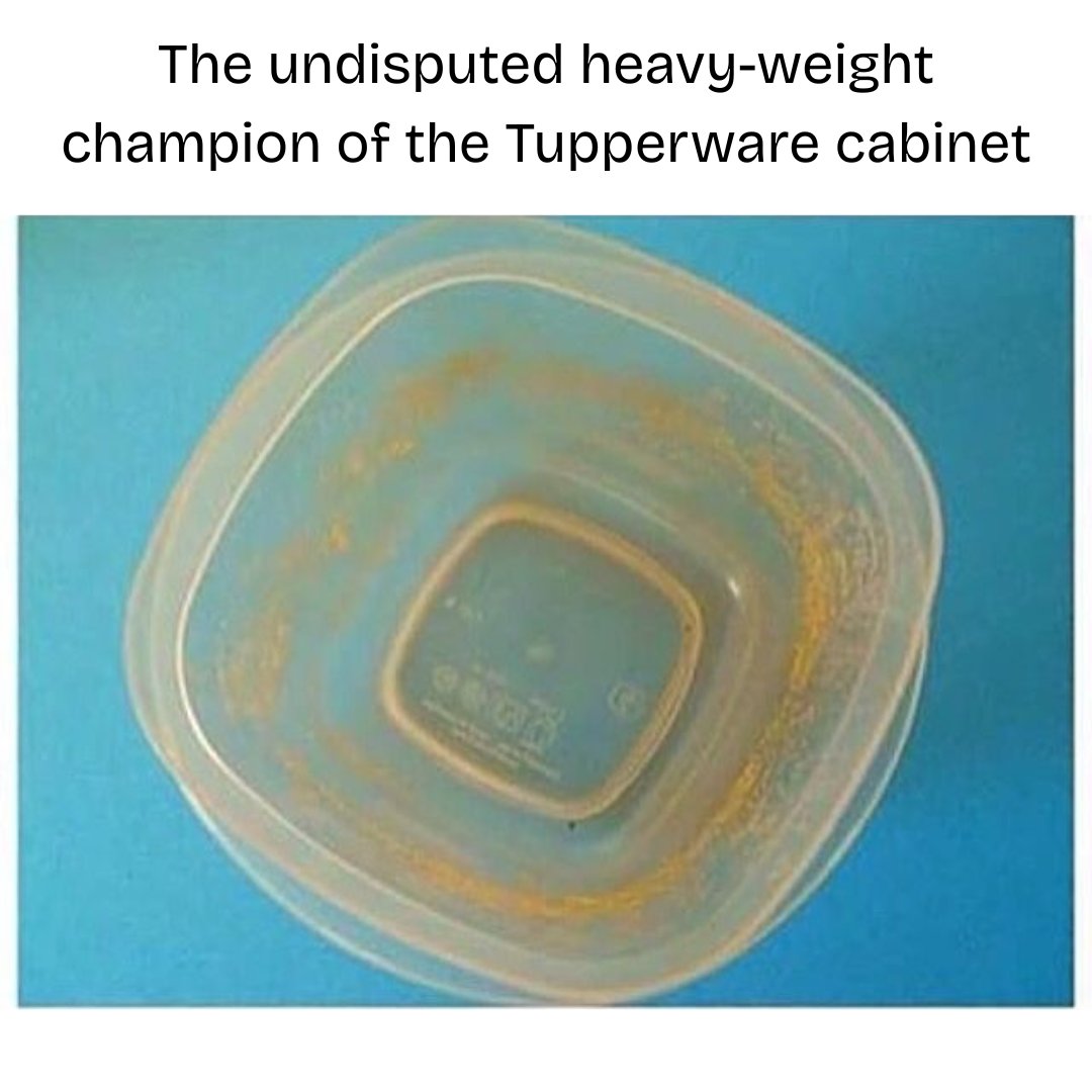 KaapsProud's tweet photo. This bowl belongs in the Tupperware Hall of Fame. 👑 🏆#LegendStatus
#colouredculture
#capeflats https://t.co/N7i4F3MsY6