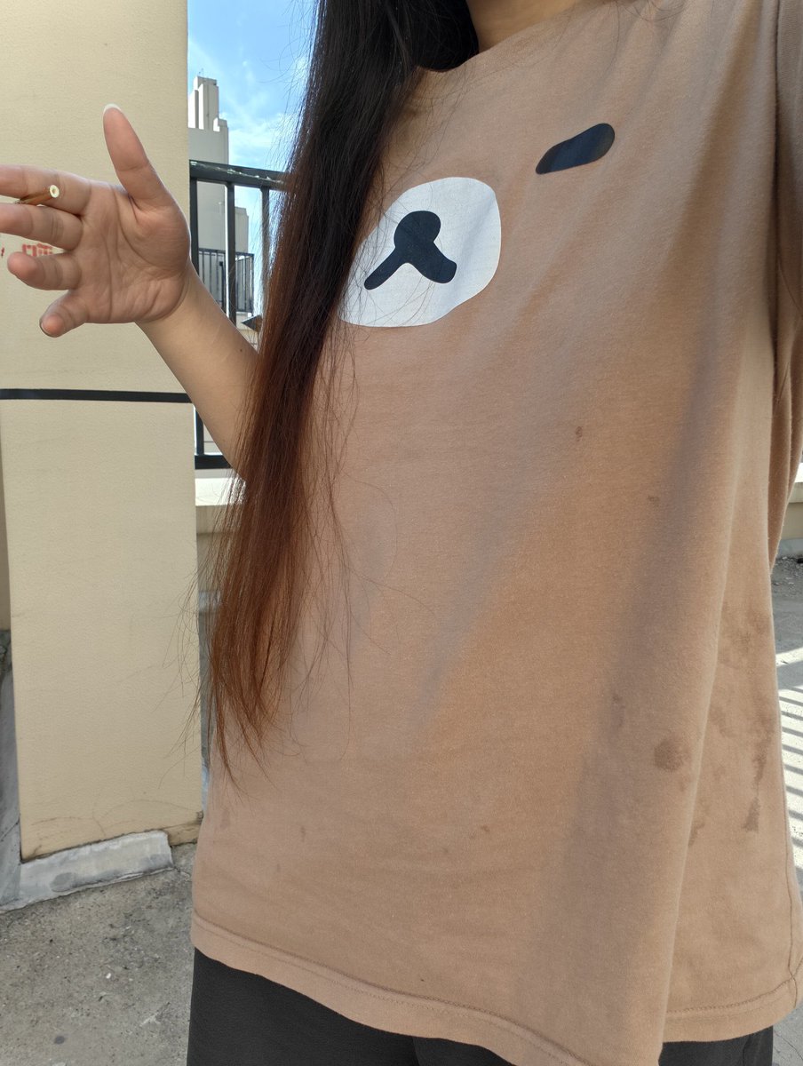 JhnWht1's tweet photo. 真空这样穿出去会被强奸吗好刺激露出奶头好涩  #母猪 #微胖 #女高 #bbw https://t.co/FQXHgrxfvK