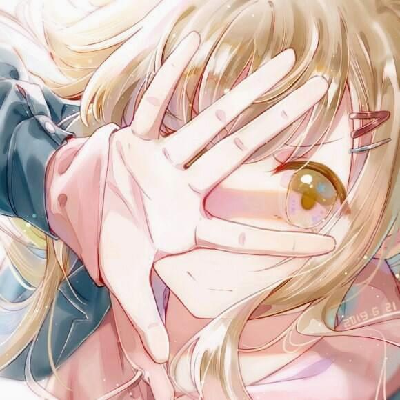IngridG4462's tweet photo. 👑 🍀 Forgot the punchline mid-joke https://t.co/HKQaljPpeE