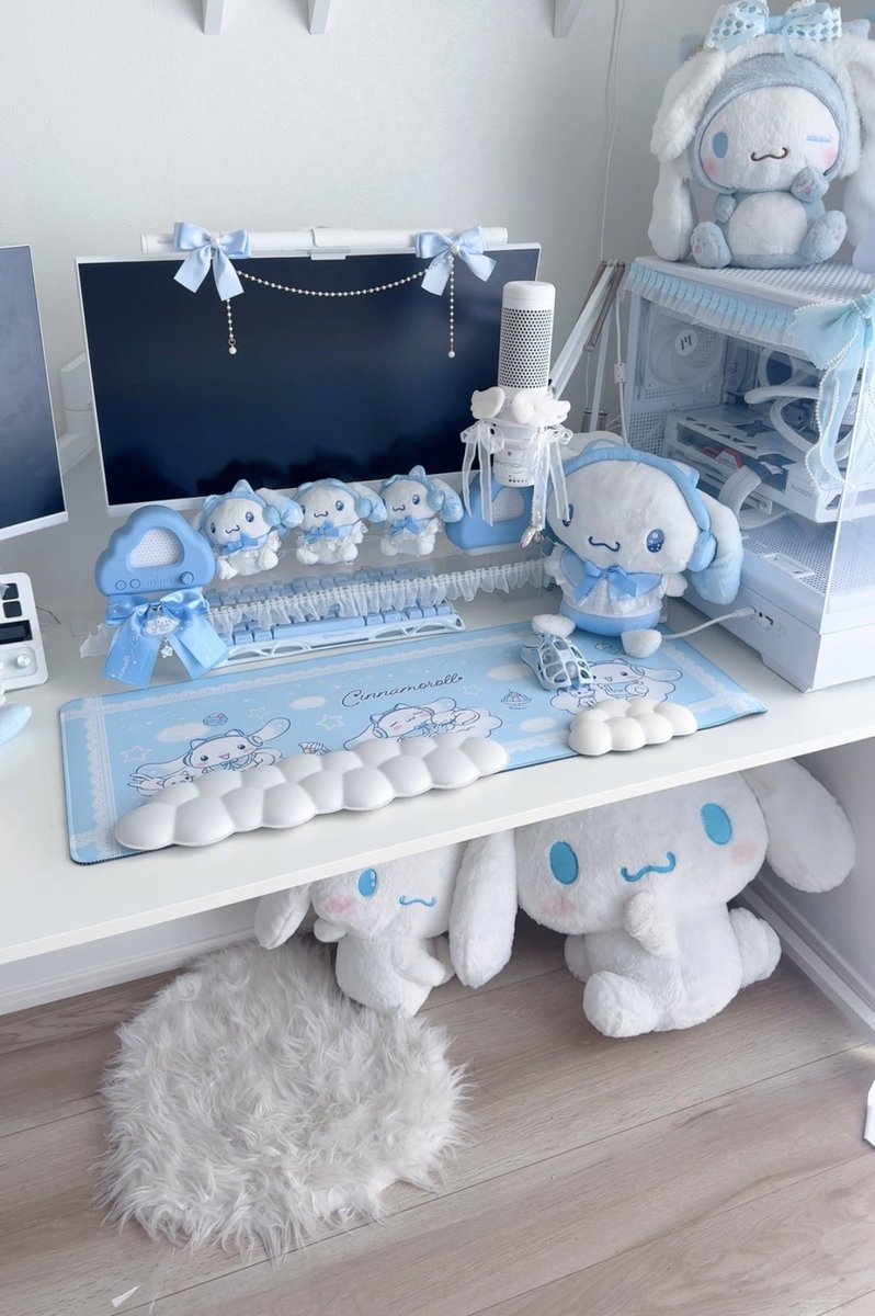 watamoti_game's tweet photo. しなもんくん🎧🩵

#desksetup https://t.co/OBpZrBdEjR
