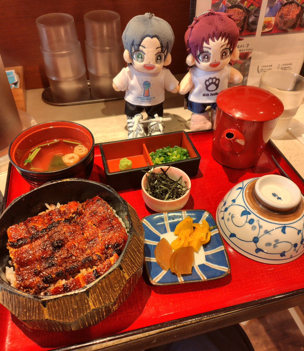 majicalstage8's tweet photo. これは名古屋のやつまだあと小倉トーストと手羽先も食べてるw
念願のスガキヤ〜！
#しょーたんぬい https://t.co/qPoeDj1RG0