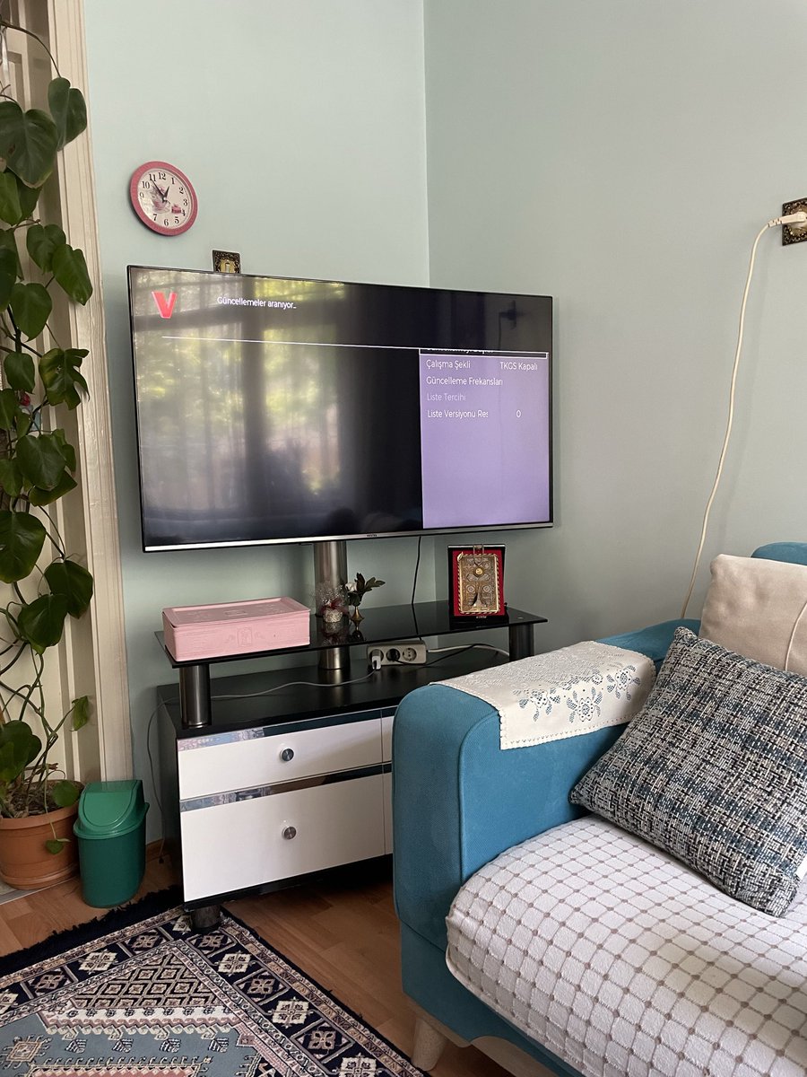 linepiercer's tweet photo. Pazar günkü acil taskımızı da başarıyla tamamladık apartmandaki yaşlı teyzenin tv uydu frekanslarını güncelledik ✅ https://t.co/4u9hsOMjUW