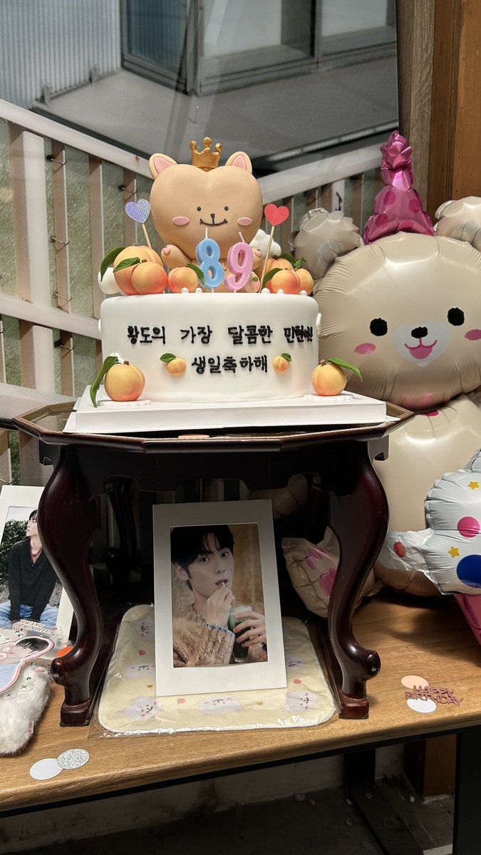 MHwangdo's tweet photo. 推しの誕生日に韓国にいたいという夢を叶えるために渡韓🍑

カフェの細部にまでミニョンさんがいたので、推しの誕生日を感じることができました。

@summer_written2 님 생일 카페를 기획해 주셔서 감사합니다. 행복한 시간을 보낼 수 있었습니다🎀

#여름의기록
#SummerWritten 
#26_HBD_MINHYUN https://t.co/iBwhWNQzEx