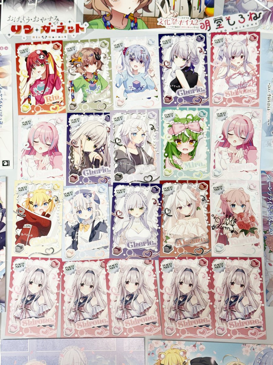 vironviron's tweet photo. チェキ風カード4種5回ずつ
コロンちゃんとしろーねがサイン入りでした
#ハコネクト https://t.co/0SdGZOBIsl