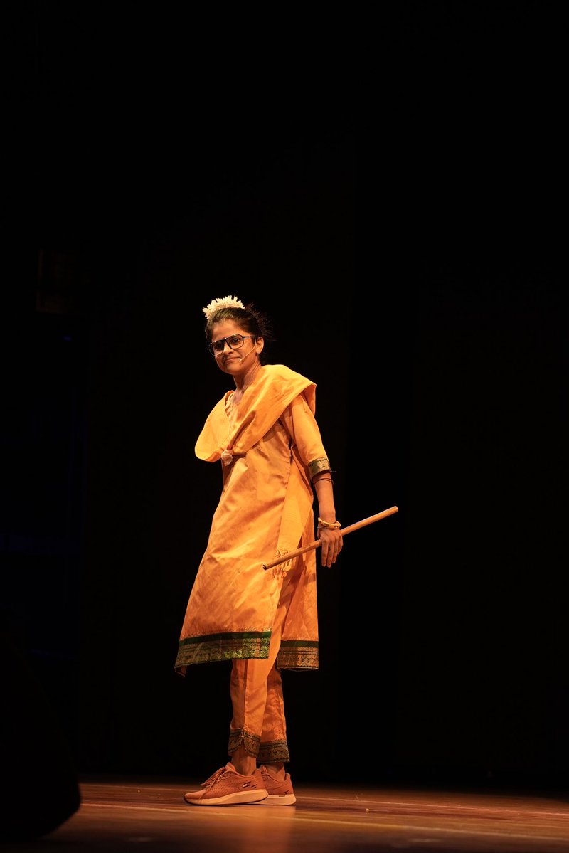 beaconpr_'s tweet photo. 1,500 seats. SOLD OUT. 🔥

One woman. One stage. One unforgettable night ❤️

@maya_skrishnan’s #Pomblel turned the Music Academy into a rollercoaster of laughter, shock, emotion and celebration. https://t.co/QJ16KFSjcc