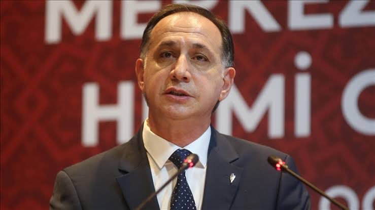 lordragnarinho's tweet photo. Türk futbolu bu ikisinden acilen kurtulmalı!

TFF Başkanı İbrahim Hacıosmanoğlu İSTİFA! 

MHK Başkanı Ferhat Gündoğdu İSTİFA! https://t.co/jZvIwjdrf8