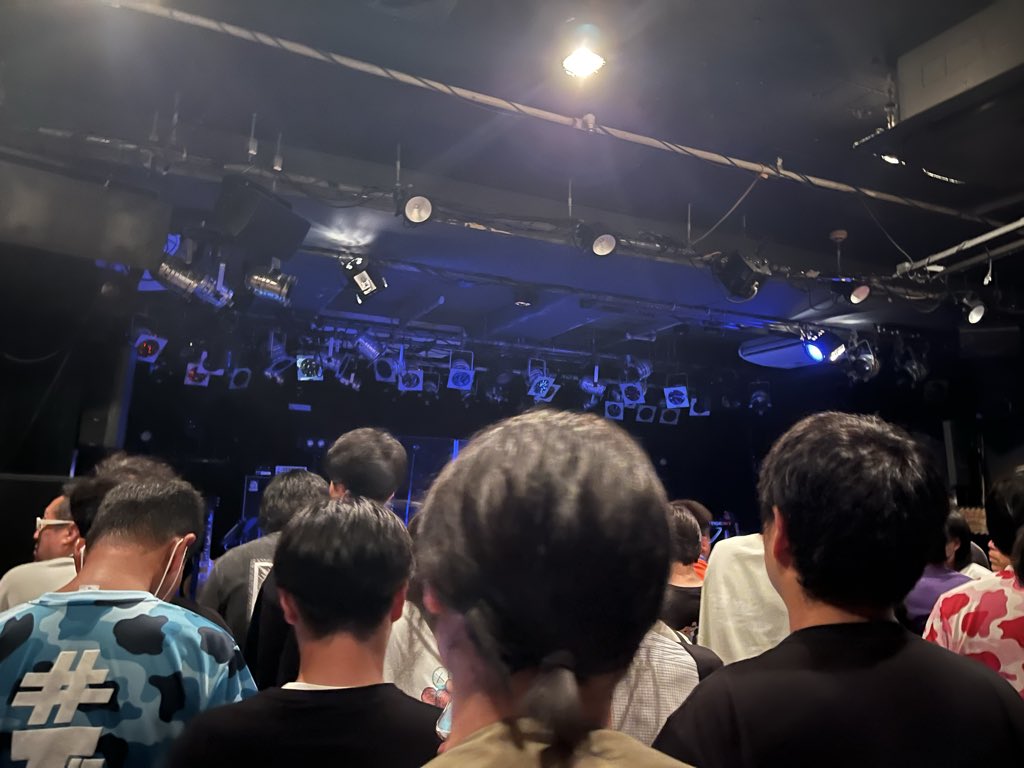 ytkima222's tweet photo. 最近接触厨すぎるから、初心に帰ってライブだけ観て帰るわ(後ろに予定あるだけ) https://t.co/KnO9Pglw0g