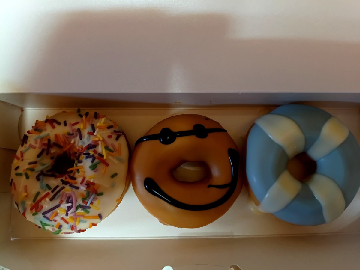ponchan0820's tweet photo. バースデードーナツもろた🍩🍩🍩

ありがとう❤❤❤ https://t.co/VK7uhCvv4W