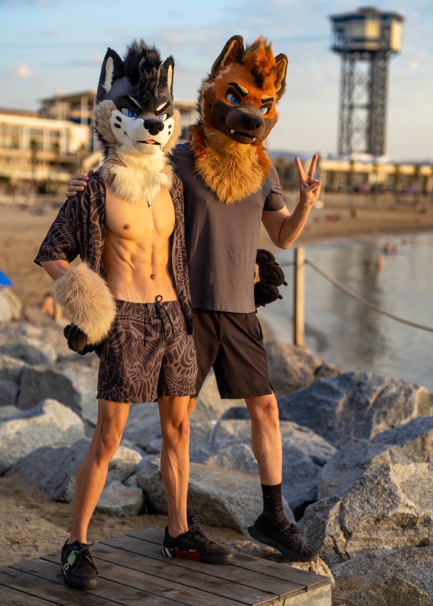 RingerShep's tweet photo. Going to Megaplex !!!

If you see me, come say hi and ask for a sticker and hug 🤗 ❤️ https://t.co/spBzv0R1Zc