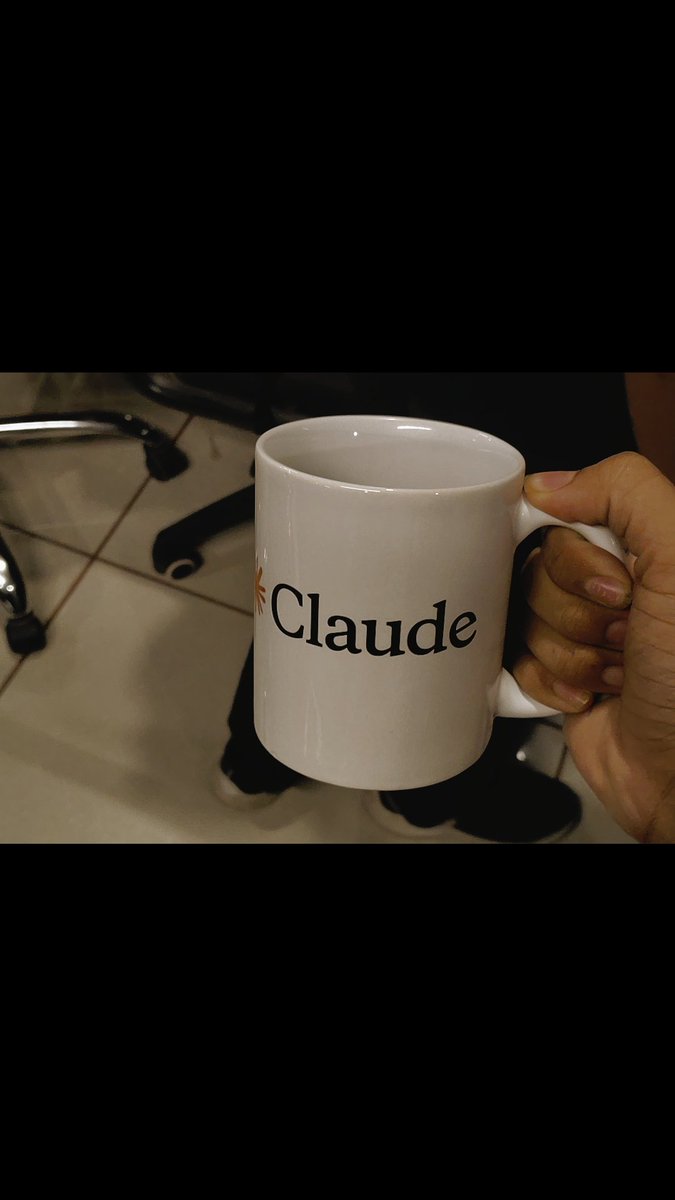 CodyAviral's tweet photo. First-ever Claude Community event in Indore! 🚀🤖
Amazing people, great conversations, and unforgettable vibes. ❤️‍🔥

#Claude #Indore #AI https://t.co/ZrbyLQVDFW