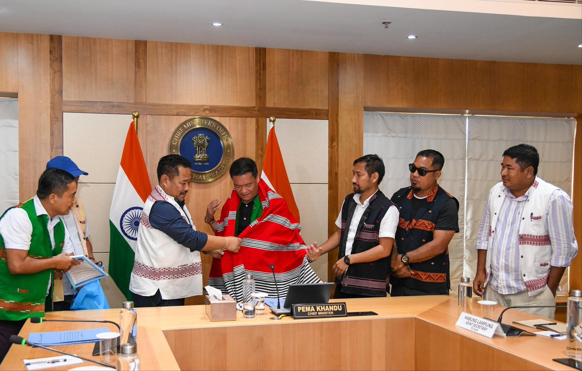 TilakDoley72639's tweet photo. Met Hon’ble A.P CM Shri Pema Khandu today with the TMPK’s to discuss the Mingmang–Badati Hime firing incident. Submitted a memorandum seeking justice for the injured, action against those Culprits , border security, and a peaceful resolution to the Assam–Arunachal boundary issue. https://t.co/UDVWIQlysk