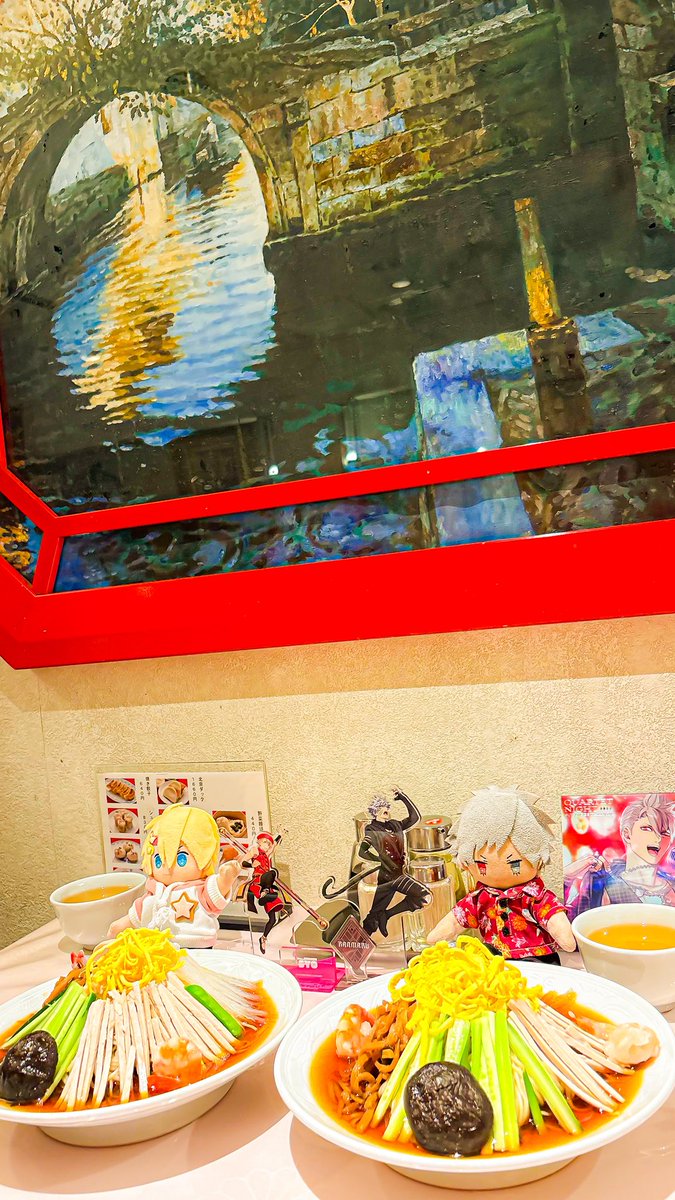 ORCHIDinROCK's tweet photo. 昨日はゆぅちゃん東京来てたので蘭丸と翔ちゃんが食べた冷やし中華行ってきた🫶🏻🫶🏻
撮影用にソロアル持っていってたんだけど不所持ってことで押し付けました‼️‼️‼️‼️
具材たっぷりで美味しかった〜〜〜〜！！！黒崎さんこの量絶対足りないと思うんだけど他に何頼みましたか！！！！？ https://t.co/s8SNlmMEYR