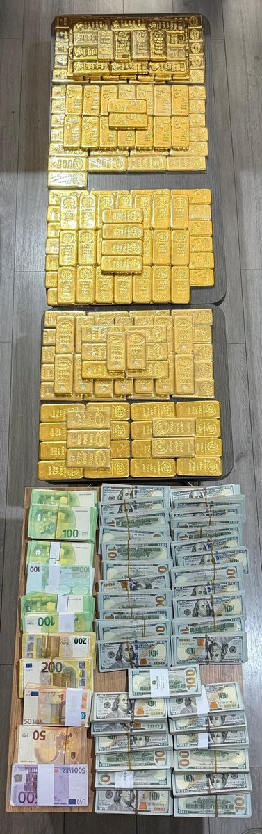 yusufalabarda's tweet photo. Ankara Cumhuriyet Başsavcılığınca  çıkar amaçlı Alihan Kuriş Suç Örgütüne yönelik yürütülen soruşturma kapsamında, Alihan Kuriş’in kardeşi firari Hilmi Tuna Kuriş’in adresindeki aramada  tek bir noktada kaynağı belirsiz 1,34 MİLYAR TL değerinde 200 KG külçe ALTIN  ele geçirildi. https://t.co/TgzKeoI80U