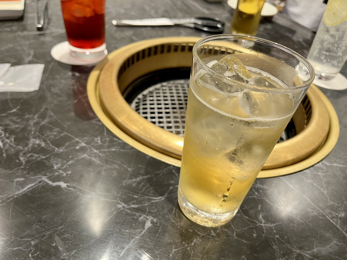 ru_1024's tweet photo. 飲み🍺ヽ( ´ー｀)ノ🔥🐄三 https://t.co/vcMsimvgzb