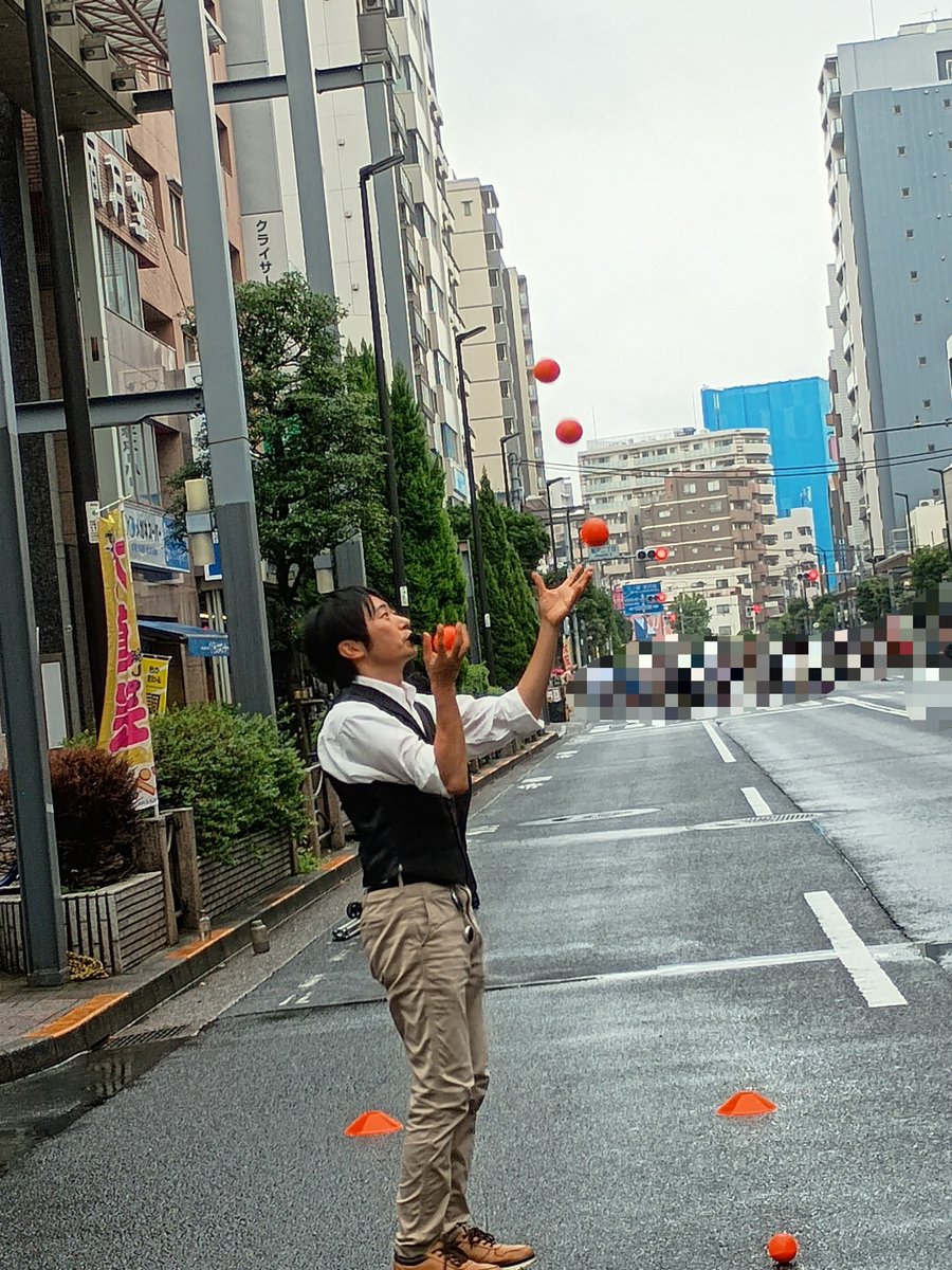 mizukan's tweet photo. 雨の中でしたが、今回のエンターテイメント亀戸もフィナーレまで辿り着きました✨

大道芸人さんやお客さん、他のスタッフさんや運営の皆さん、ありがとうございました✨

#エンターテイメント亀戸
#知念大地
#NostalgicFilms
#JOE・MAGIC
#katarAI https://t.co/K918hkRann