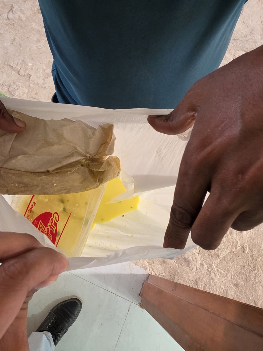 AmanDix08055549's tweet photo. Thanks for your extraordinary help! 😭😂 Swiggy se rasmalai aur gujhiya mangwayi thi… bhai ne laakar dono ka post-mortem kar diya! 😂🙏
@Swiggy @SwiggyCares https://t.co/qTSMftp4EX