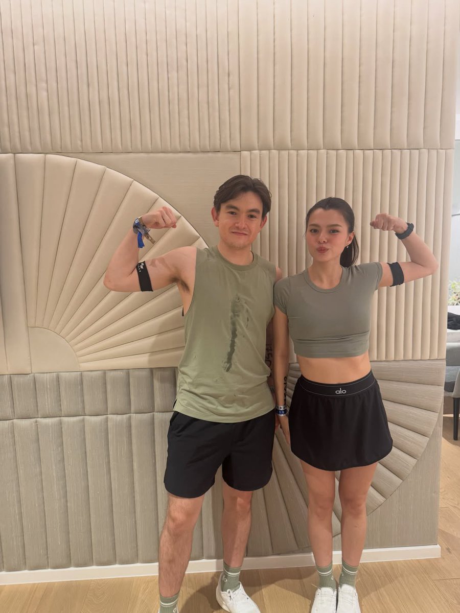beckyfanclub05's tweet photo. 📸 💜 : _𝗿𝗶𝗰𝗵𝗶𝗲𝟳𝟳

First Hyrox 🏁 we go again❤️

#TeamArmstrongSoStrong
#beckysangels #BeckyArmstrong
#BeckyEntertainment #HyroxBangkok2026 https://t.co/4DdglxJLes