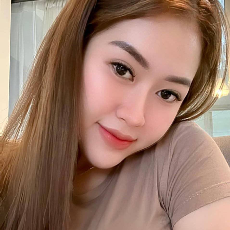 HaChipleyj96's tweet photo. 🌷 พี่ ๆ อยากแต่งหน้าให้น้อยลง แต่ยังอยากให้ผิวดูดีอยู่ไหมคะ
✨ ตัวนี้ช่วยลดขั้นตอนให้ใช้ง่ายขึ้น เนื้อเนียน เกลี่ยสะดวก เหมาะกับวันเร่งรีบ
🍒 พี่ผ่านมาแล้วก็แวะมาหาน้องก่อนสิ เดี๋ยวน้องแนะนำให้เอง

🆔 w4534  จ่ายหน้างาน

#รับงานพิษณุโลก  #พิษณุโลก https://t.co/LrTjRBB4CS