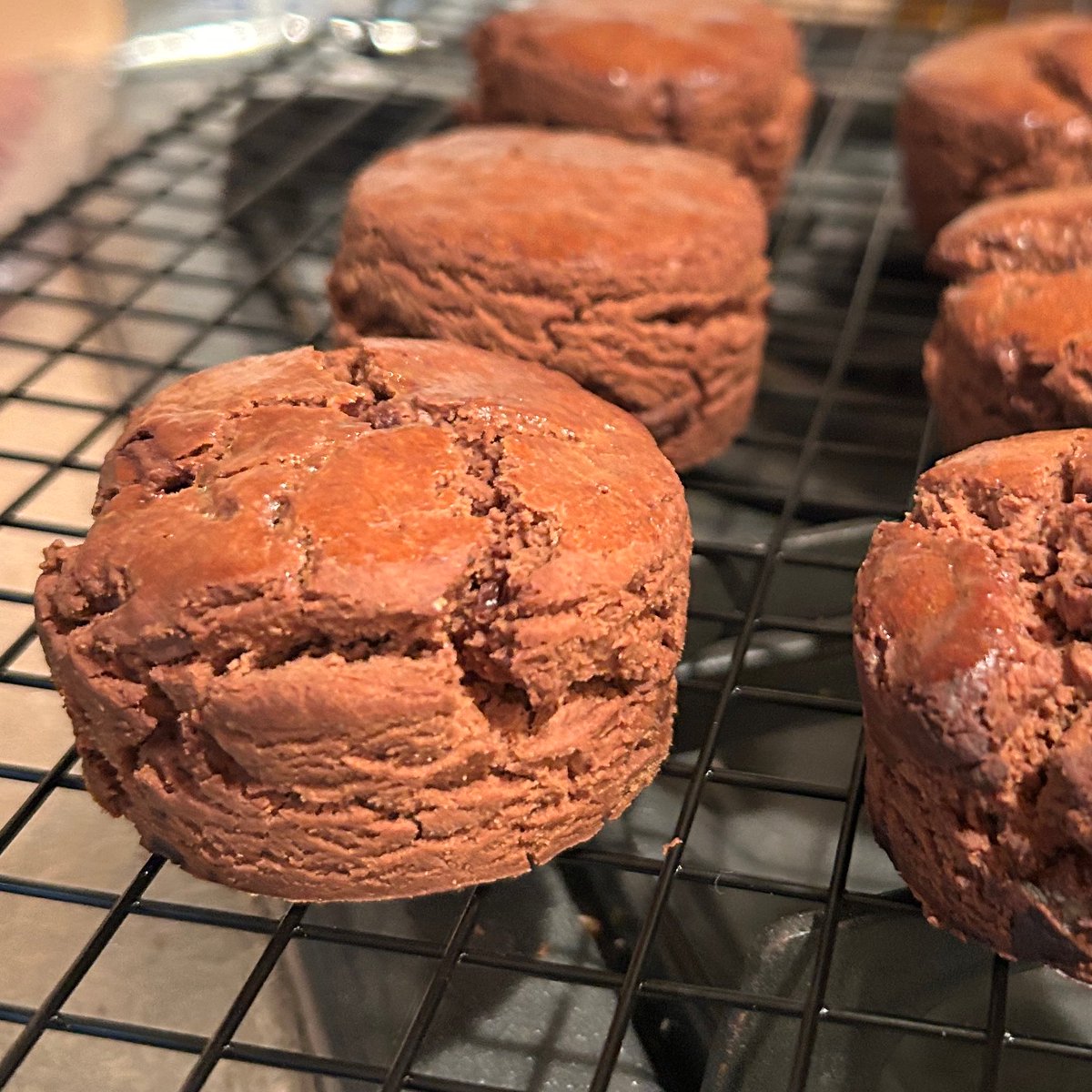 mrmrm_9's tweet photo. 週末はベーグル作りまくり🥯今週はお友達のプレゼントに米粉のスコーンも作って忙しかった🍳 https://t.co/nh2cJ0lKRa