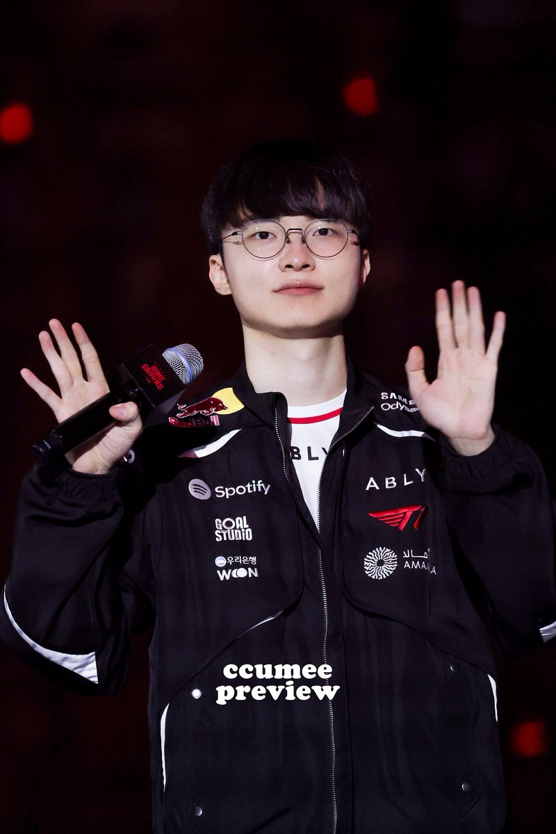 ccum0o0's tweet photo. 260816 티원홈그 팬미

우리혁😊

#Faker #페이커 https://t.co/BLWLzjMKdQ