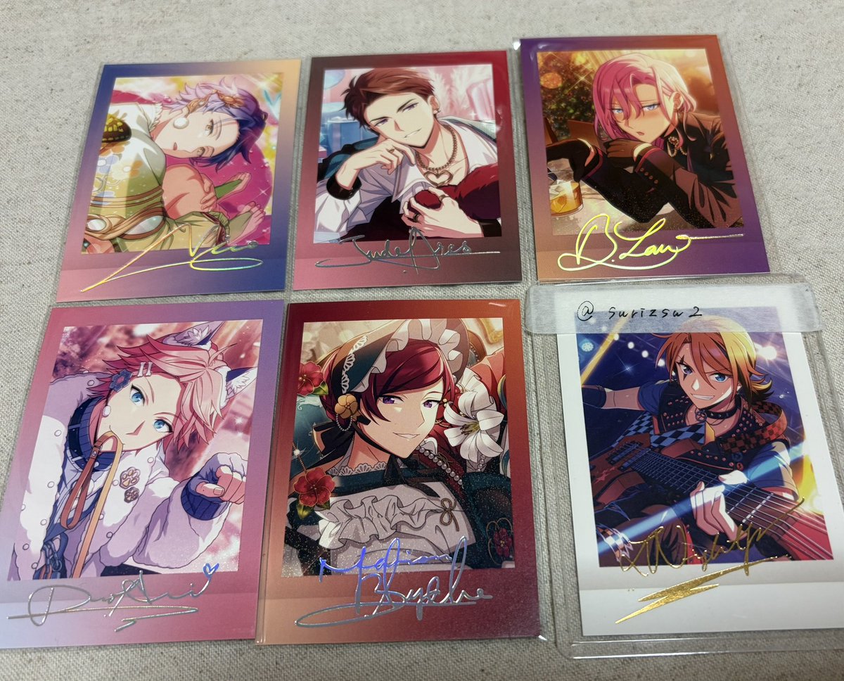 surizsu2's tweet photo. 【交換】エリオス ぱしゃこれPREMIUM 
譲:N→１枚目画像参照
レア(R)→ニコ、ジュード、ビアンキ、ディノ、マリオン
求:ジュニア、フェイス

RはR同士、ぱしゃこれNのみのお取引は２枚以上〜お願いいたします。郵送希望。検索からでもお気軽にお声がけください。 https://t.co/Z1DRL5INE7