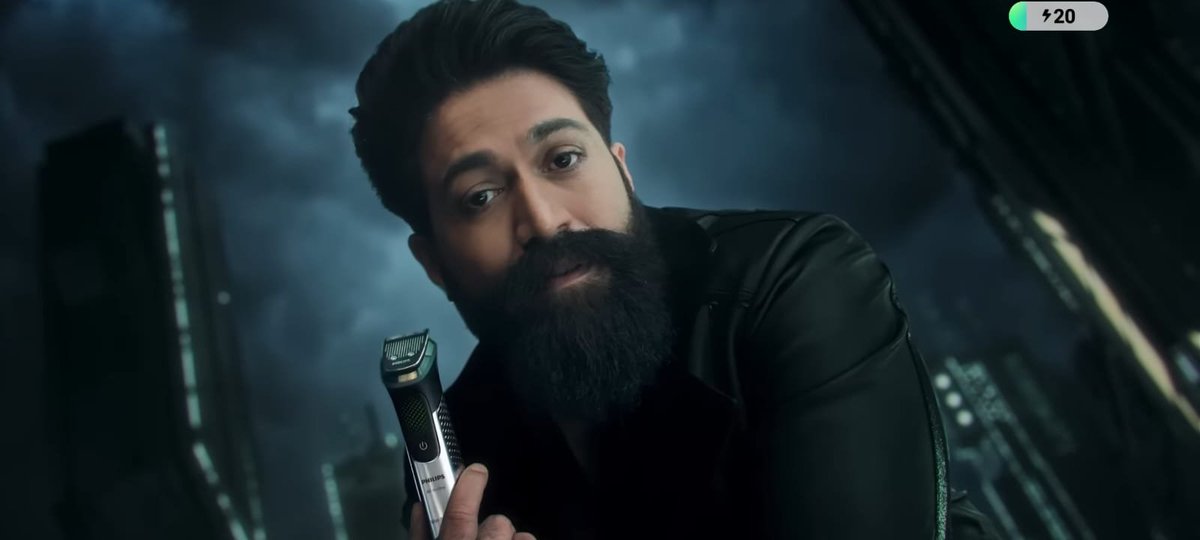 ArinSPanwar's tweet photo. Yash enters and suddenly it’s not an ad anymore. #TrimmersKaBaap #Yash https://t.co/PSOLpCvxFj