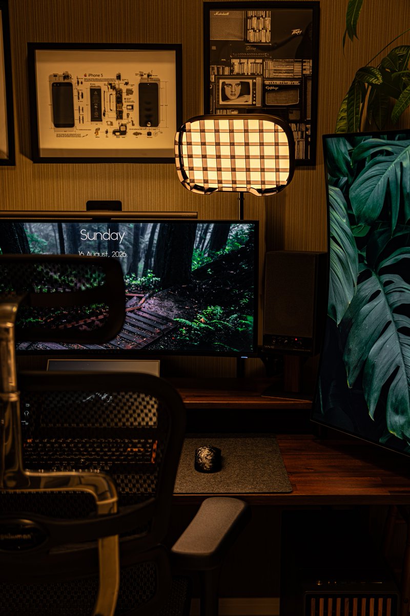 XxCode_BlackxX's tweet photo. Key Light Air MK.2✨
#desksetup https://t.co/fyc1YrPaSj