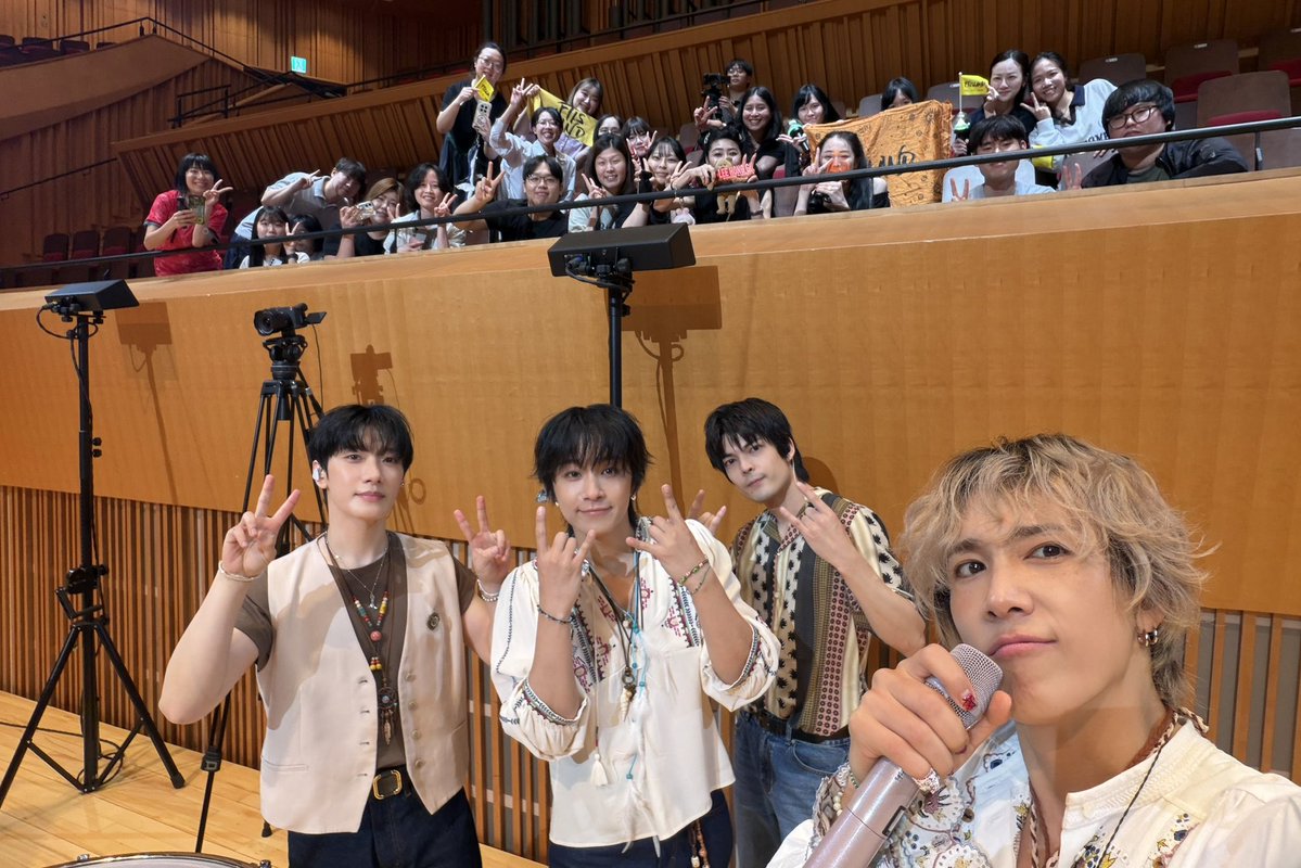 FT_FANCLUB's tweet photo. [📸] FT아일랜드 with 심포니 DAY2

#FTISLAND #FT아일랜드 #ftislandwithsymphony https://t.co/4kSCqSHP2X