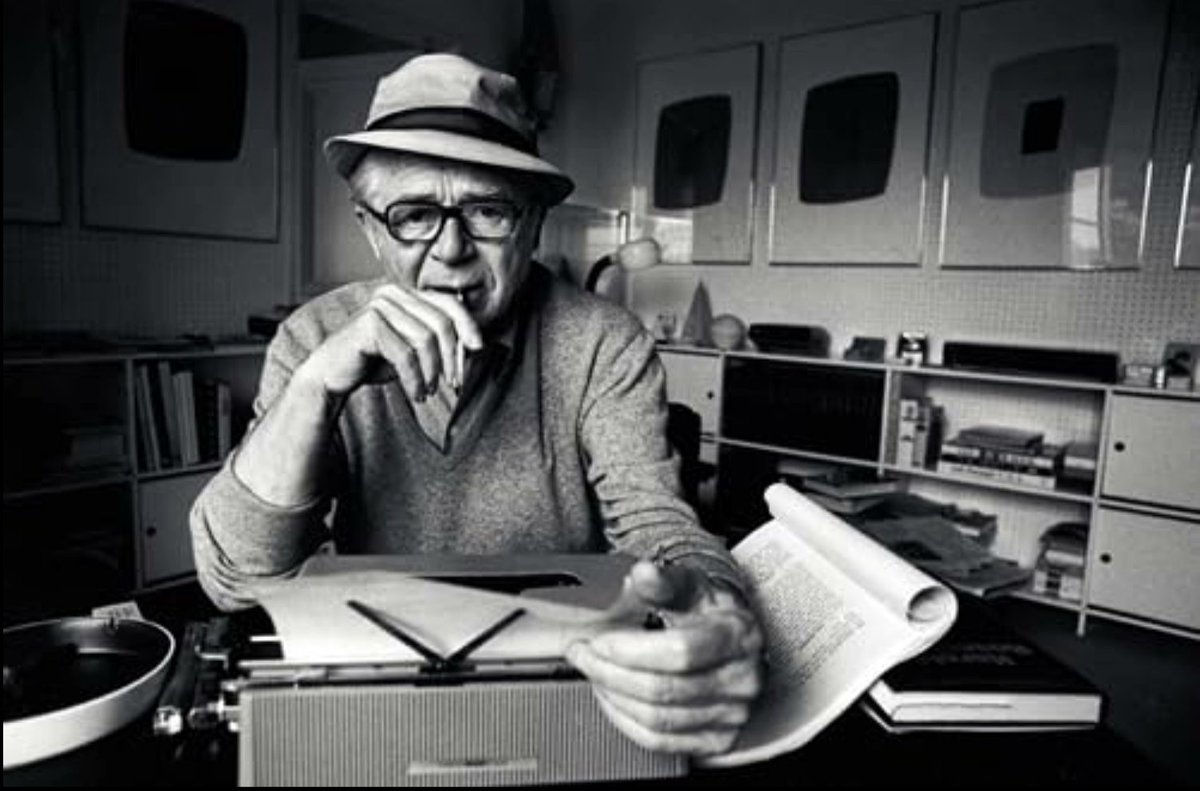ScozzariFrank's tweet photo. Let the audience add up two plus two. They’ll love you forever.
—Billy Wilder— https://t.co/vT5sT19pWp