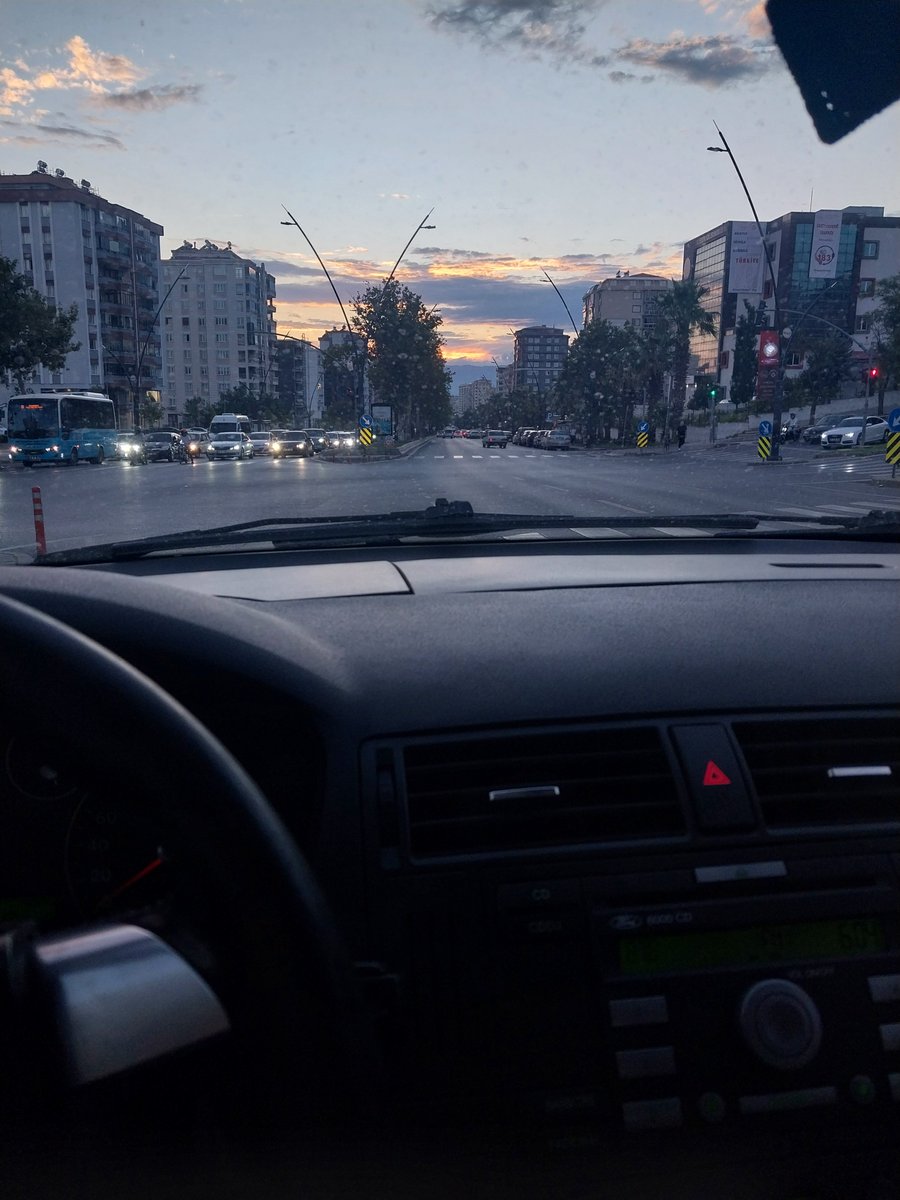 MuhammedEminBa's tweet photo. Bence günün en güzel saati https://t.co/Q5SWg7im2Y