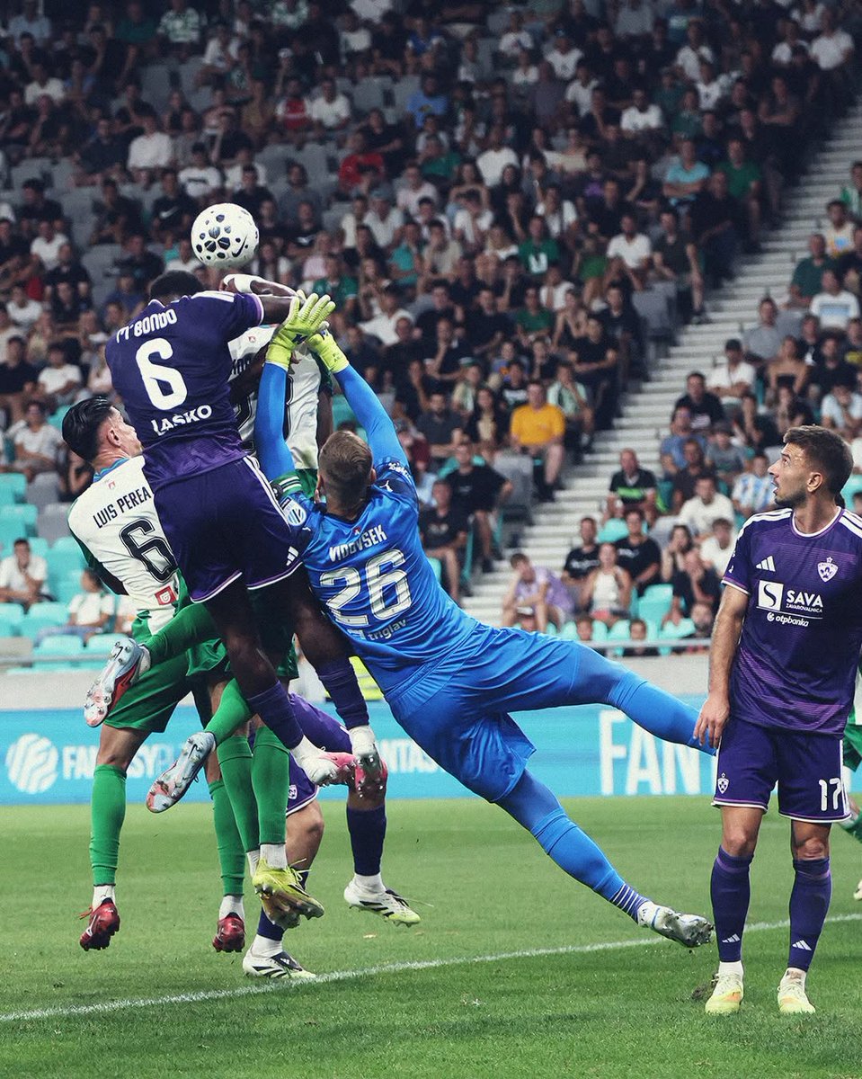 nkmaribor's tweet photo. Tistih 90 minut, ki jih čakaš od žreba in imajo vedno dodatno težo… O prvem golu bo precej polemik, drugega smo dočakali pozno, a zasluženo.

#MiSkupajEnoSmo https://t.co/nHxdwfZ9Lj