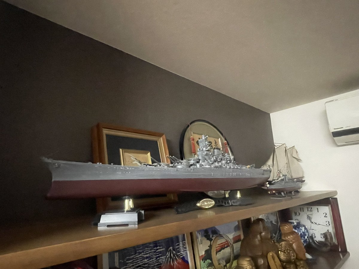psydean's tweet photo. ウチにある父が残した戦闘機
これにも何か名前があるのかな？ https://t.co/xEimzpCY45