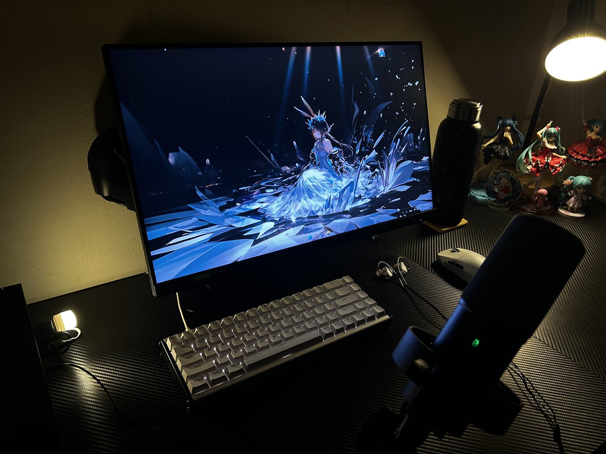 rukarko's tweet photo. Yellow #setup https://t.co/QiPTyZkq5o