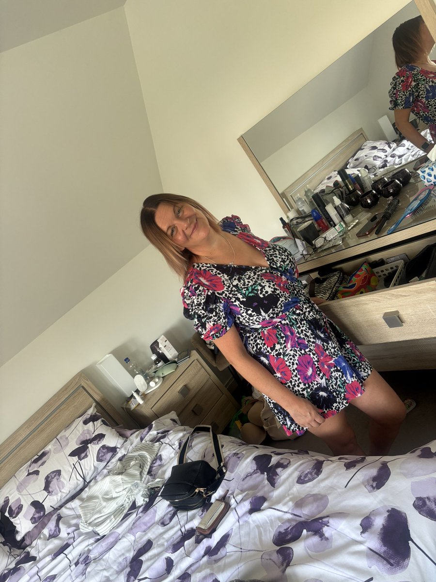 langfv2's tweet photo. Sunday funday for My gorgeous wife https://t.co/mqfUpT2A6d